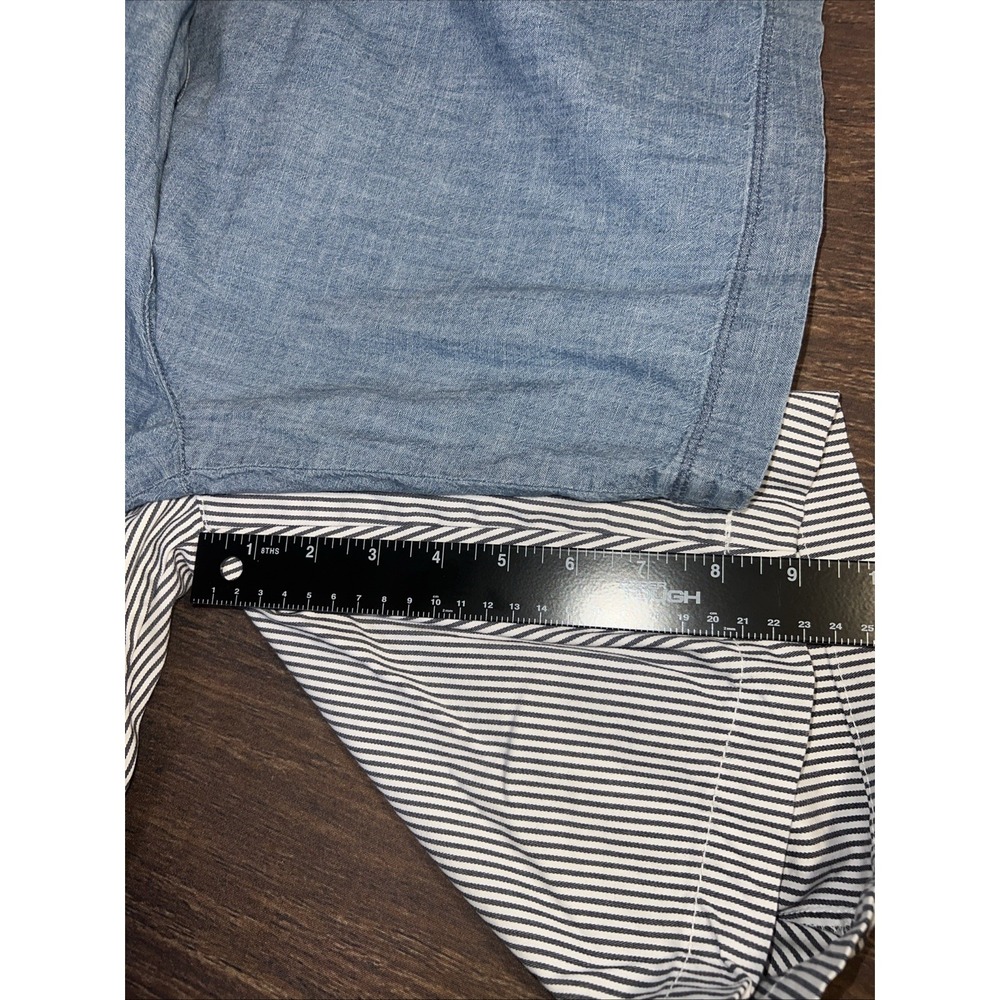 Gap Women's Size 8 Bermuda 9 Inch Shorts Blue Stripe Lot of 2 - Picture 9 of 9
